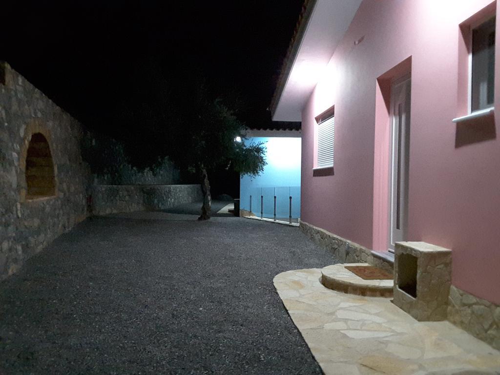 Shiraz Villas Kalamata Eksteriør billede